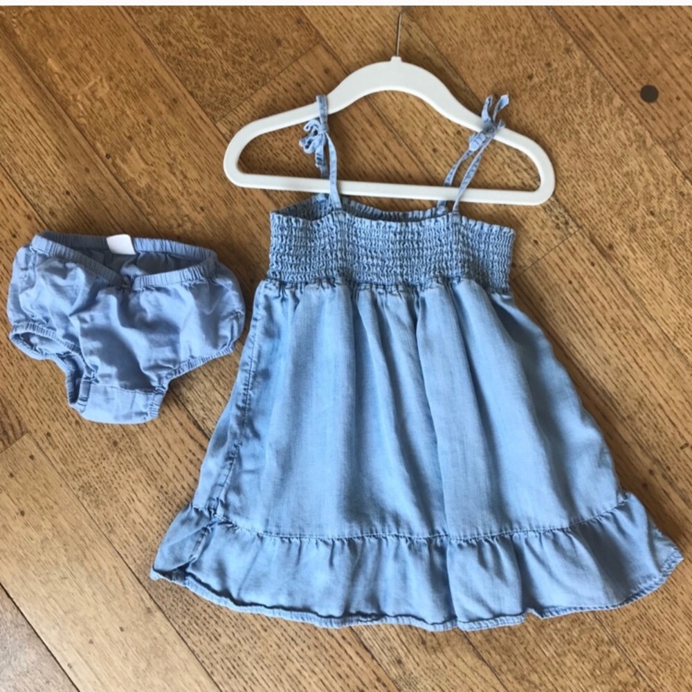Gap 2T Light Chambray Dress wMatching Bloomers EUC